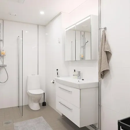 Spacious One-bedroom Next To Tripla